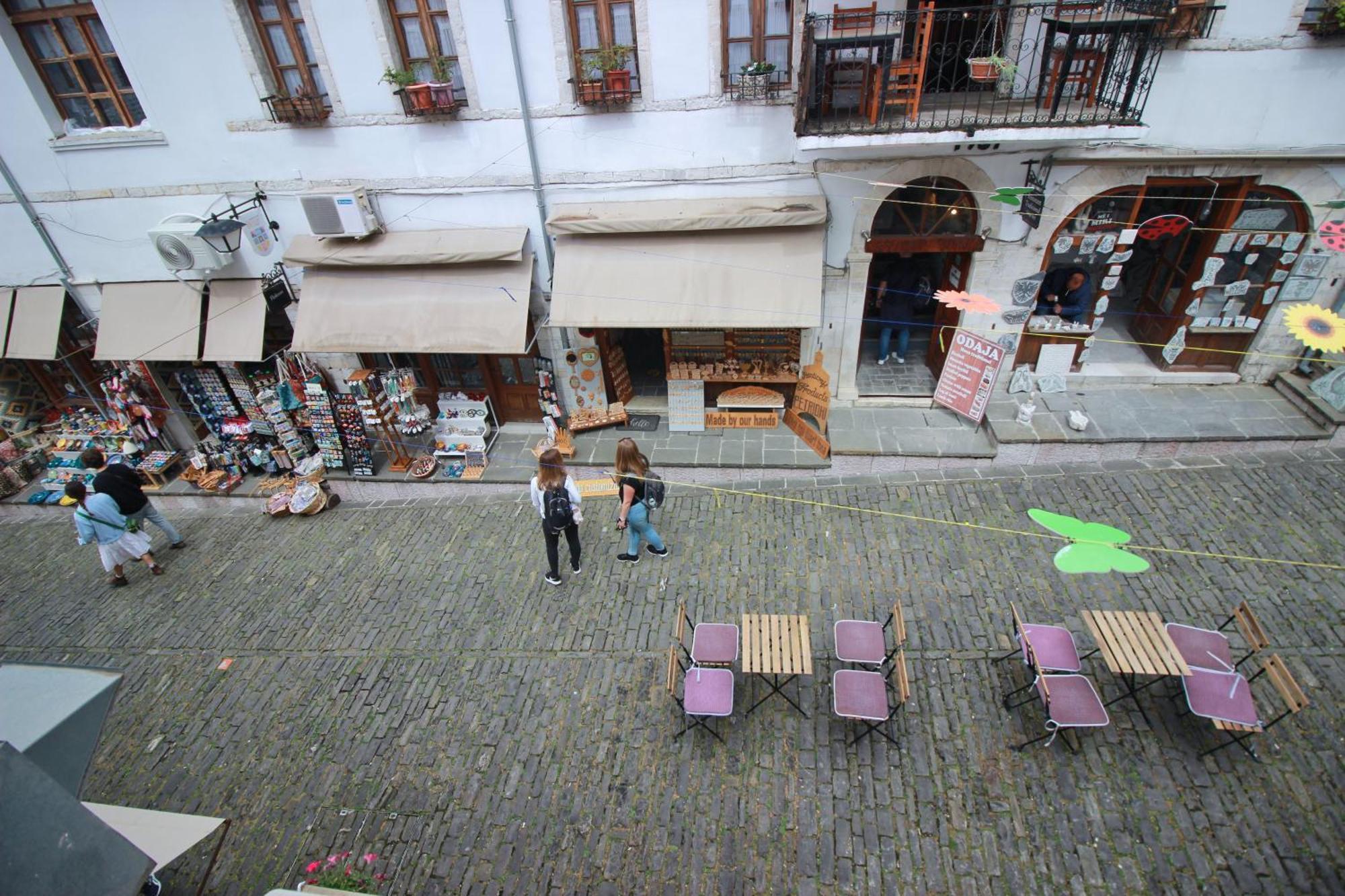 Hotel Grey Stone Gjirokastër Exterior foto